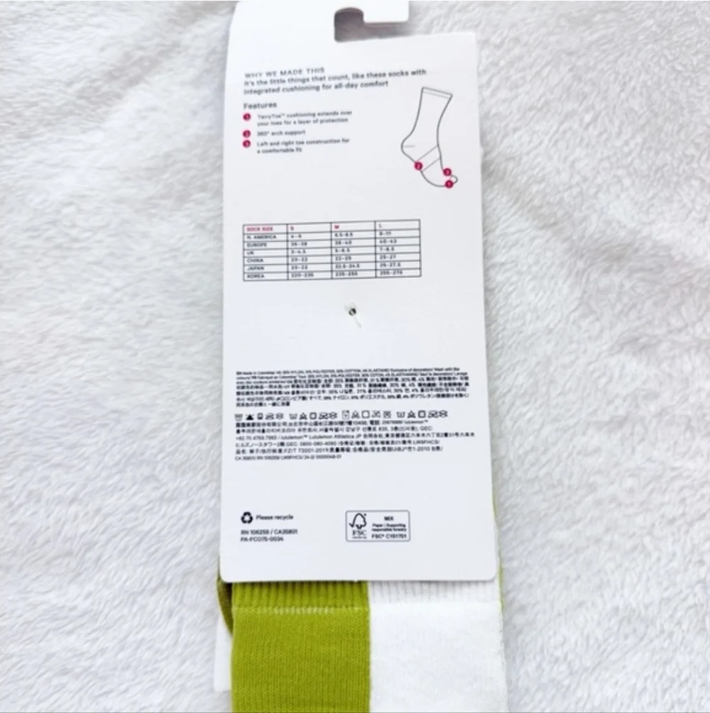 Lululemon Daily Stride Ribbed Crew Socks Size M/L Lime Green White NWT